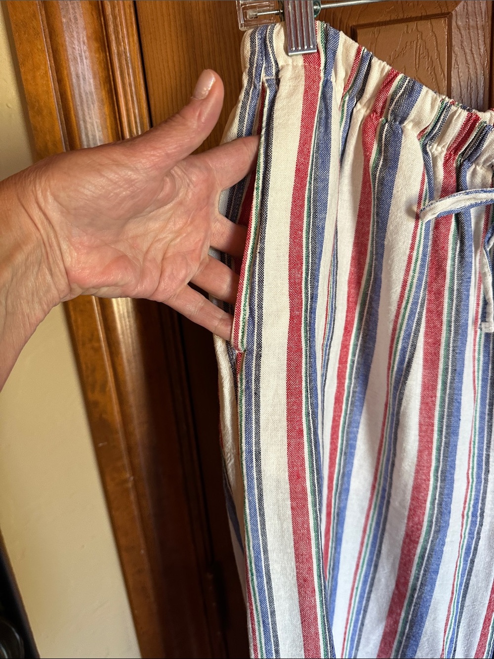 Old Navy Wide-Leg Striped Cotton Pants - Multicolor, size Medium - Picture 4 of 6